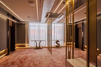 btc hotel