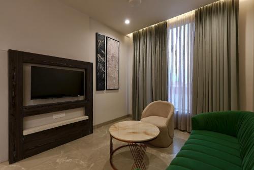 elinor hotel