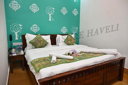 hotel pleasure haveli