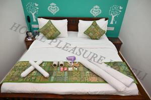 hotel pleasure haveli