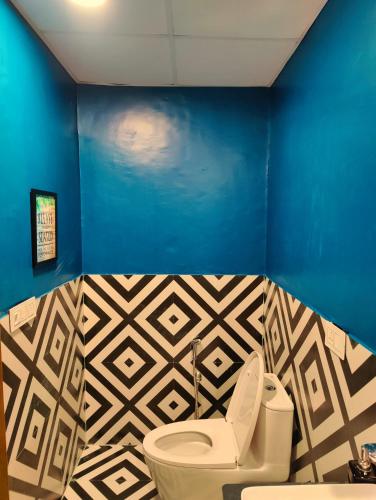 hoztel jollygrrant doon