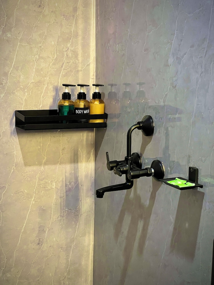 glass cabins and cafe by urban monk