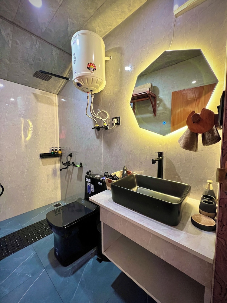 glass cabins and cafe by urban monk