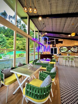 glass cabins and cafe by urban monk