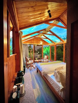 glass cabins and cafe by urban monk