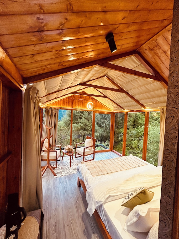 glass cabins and cafe by urban monk