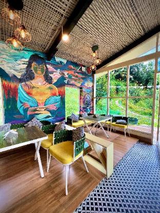 glass cabins and cafe by urban monk