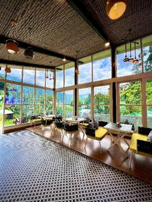 glass cabins and cafe by urban monk