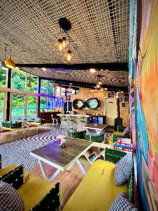 glass cabins and cafe by urban monk