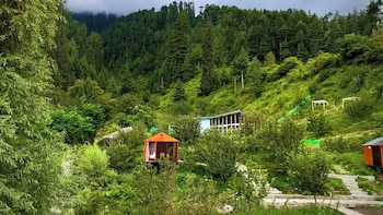 glass cabins and cafe by urban monk