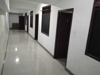 bassushotel silk route residency