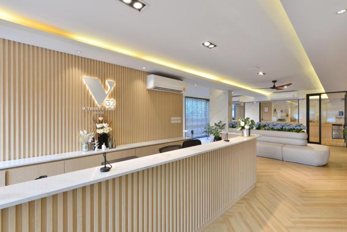 v32 hotel