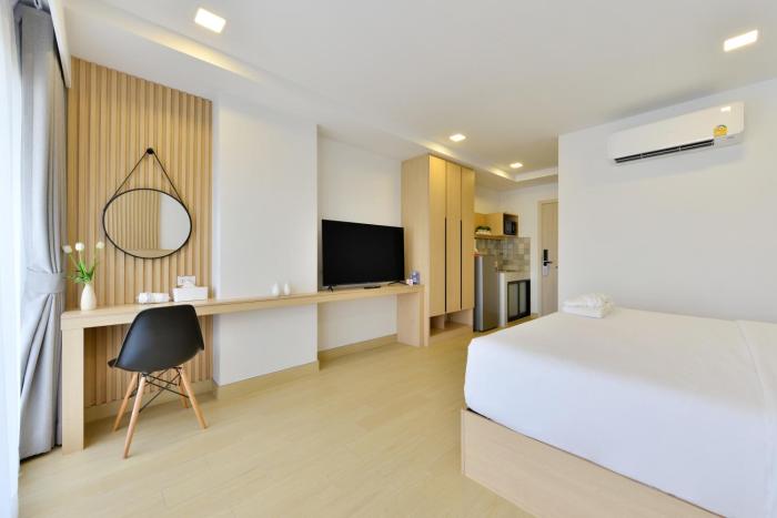 v32 hotel