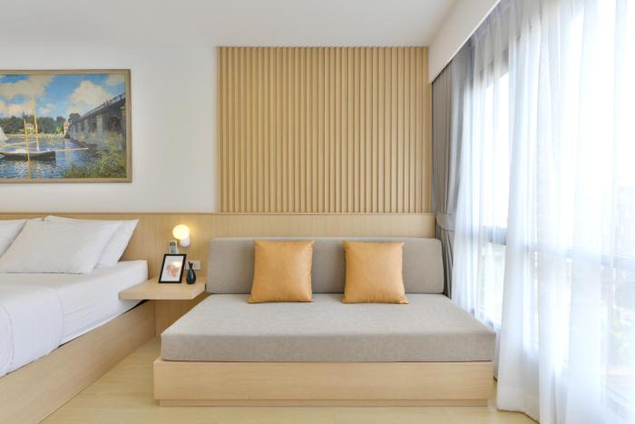 v32 hotel