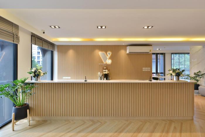 v32 hotel