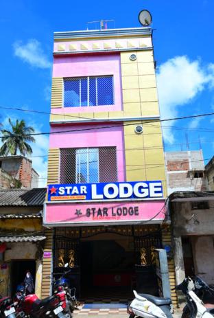 Hotel Star Lodge Near Temple By Morservices,,3 star
