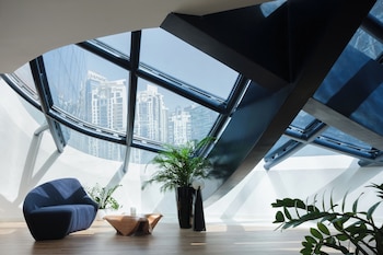 me dubai residences