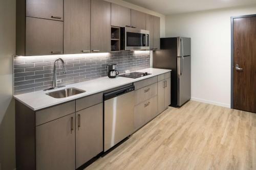 hyatt house auburn hills detroit
