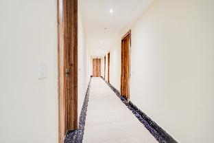 super hotel shiv lok