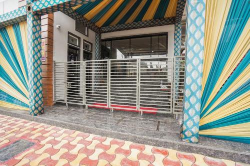 Super Hotel Shiv Lok,,3 star