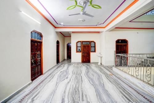 Hotel O Buddha Palace (Paying Guest House),,3 star