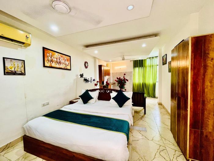 hotel hauz khas inn