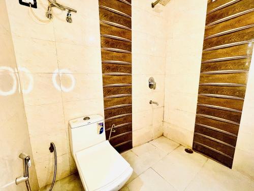 hotel hauz khas inn