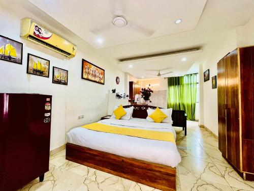 hotel hauz khas inn