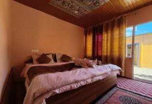 Native Retreat Cottage , Pangong Ladakh Ut,,2 star