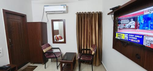 Hotel Dvr Grand,,2 star