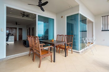 Hillside Seaview,,3 star