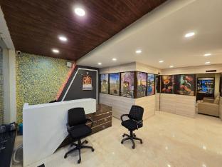 sarojini garden hotel and restaurant