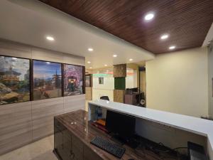 sarojini garden hotel and restaurant