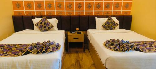 sarojini garden hotel and restaurant