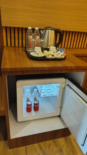 sarojini garden hotel and restaurant