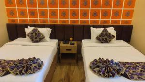 sarojini garden hotel and restaurant