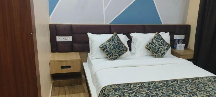 sarojini garden hotel and restaurant