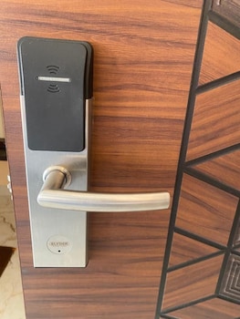 aura by agira hotels