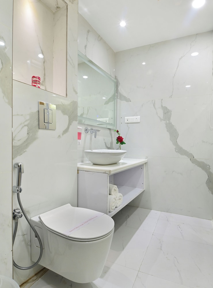 hotel gold palace paharganj