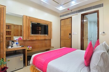 hotel gold palace paharganj