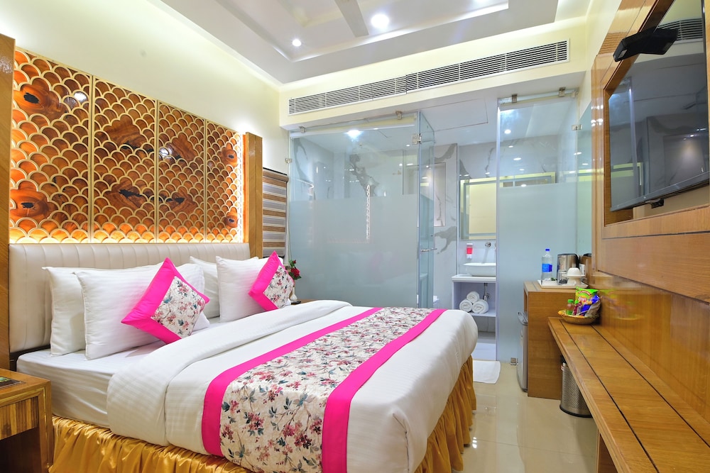 hotel gold palace paharganj