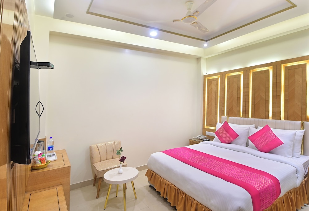 hotel gold palace paharganj