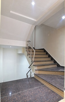 hotel gold palace paharganj