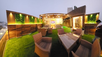 hotel gold palace paharganj