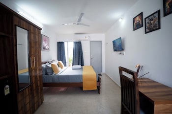 yellow bells studios and suites