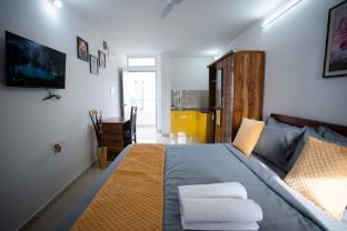 yellow bells studios and suites