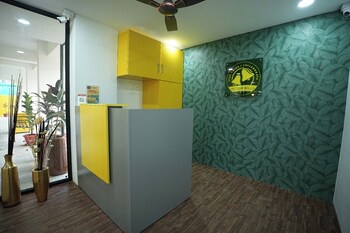 yellow bells studios and suites