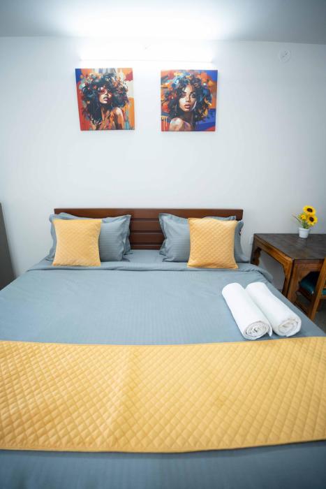 yellow bells studios and suites