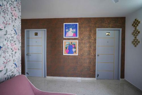 yellow bells studios and suites