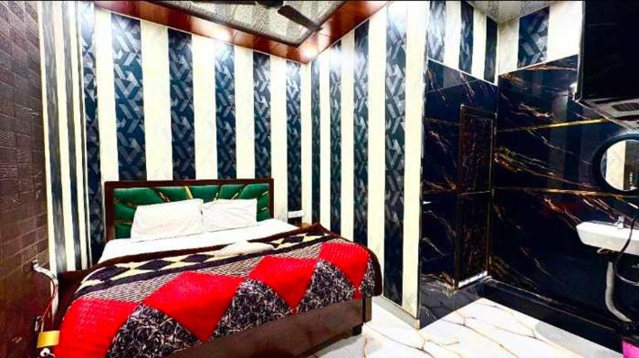 hotel o golden palace homestay